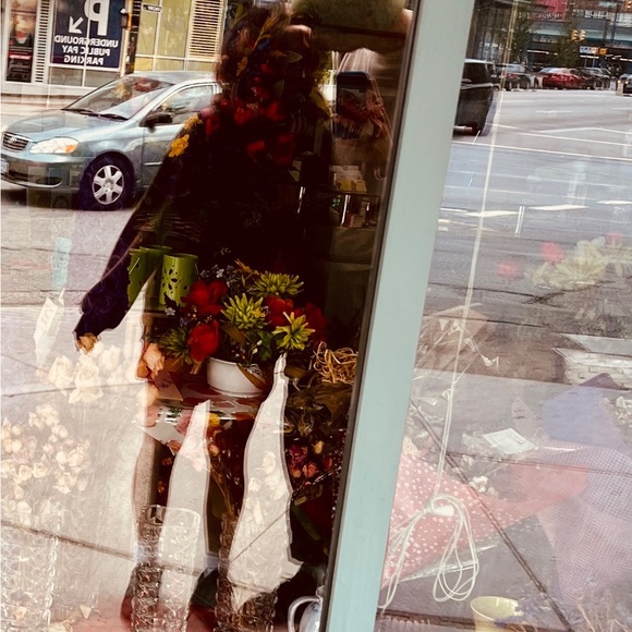 Meet your Posher, B - Picture 1 of 1